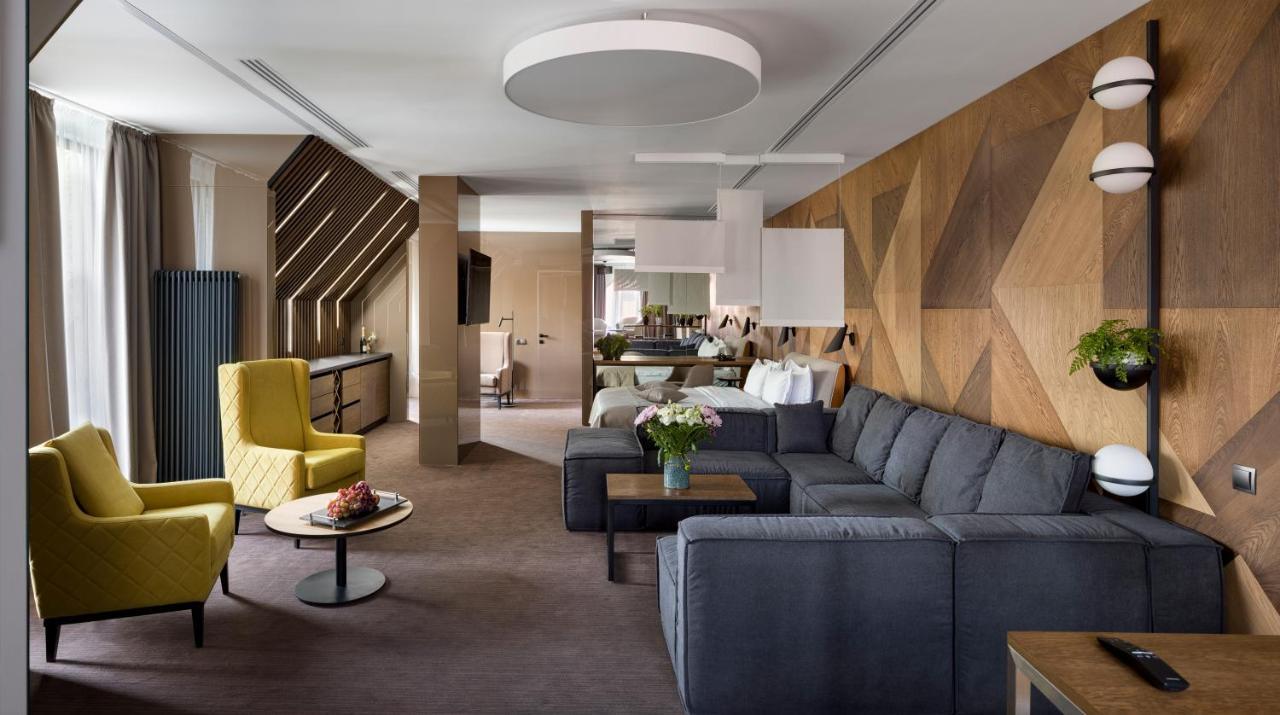 Hotel Club