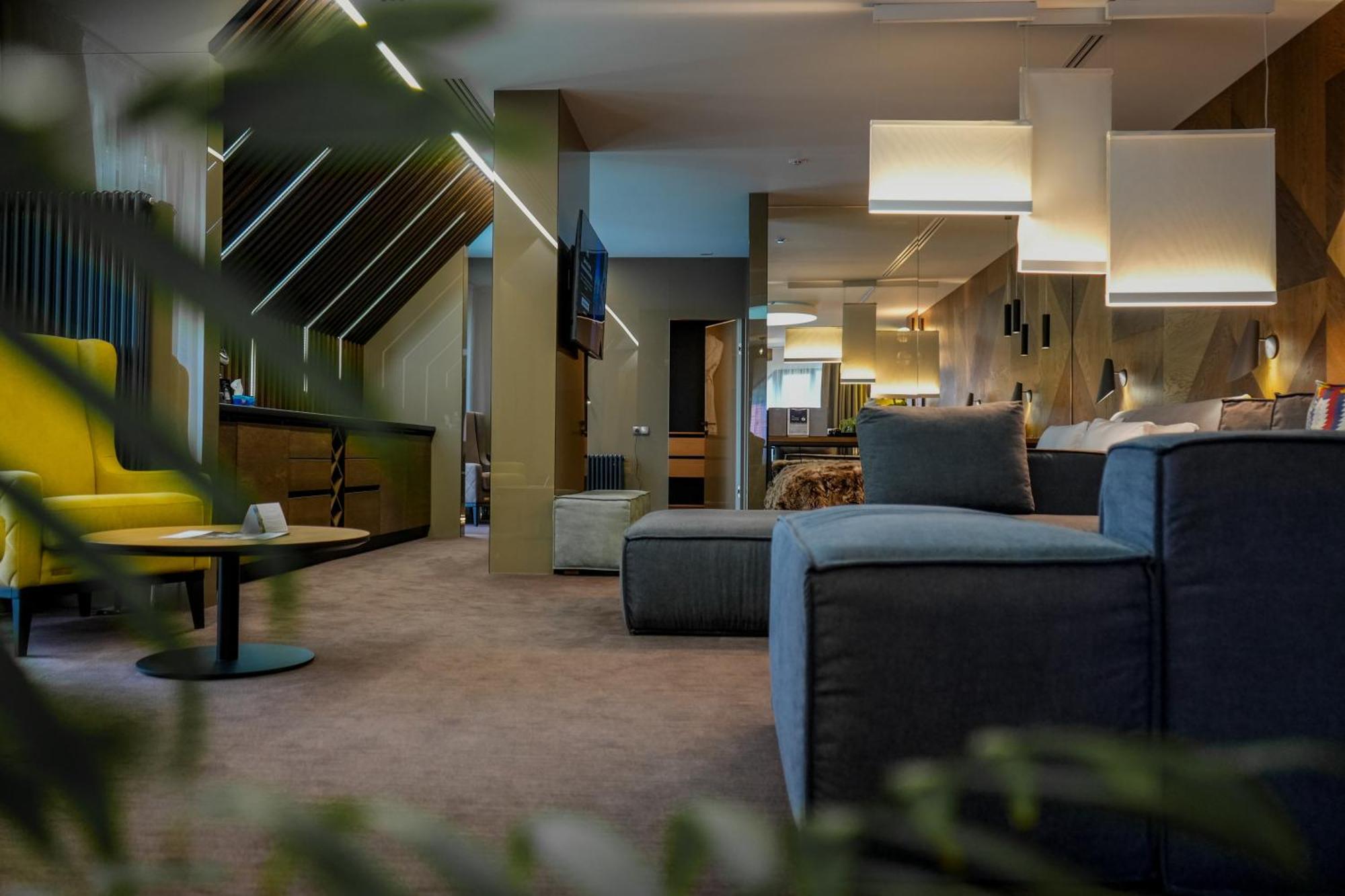 Hotel Club